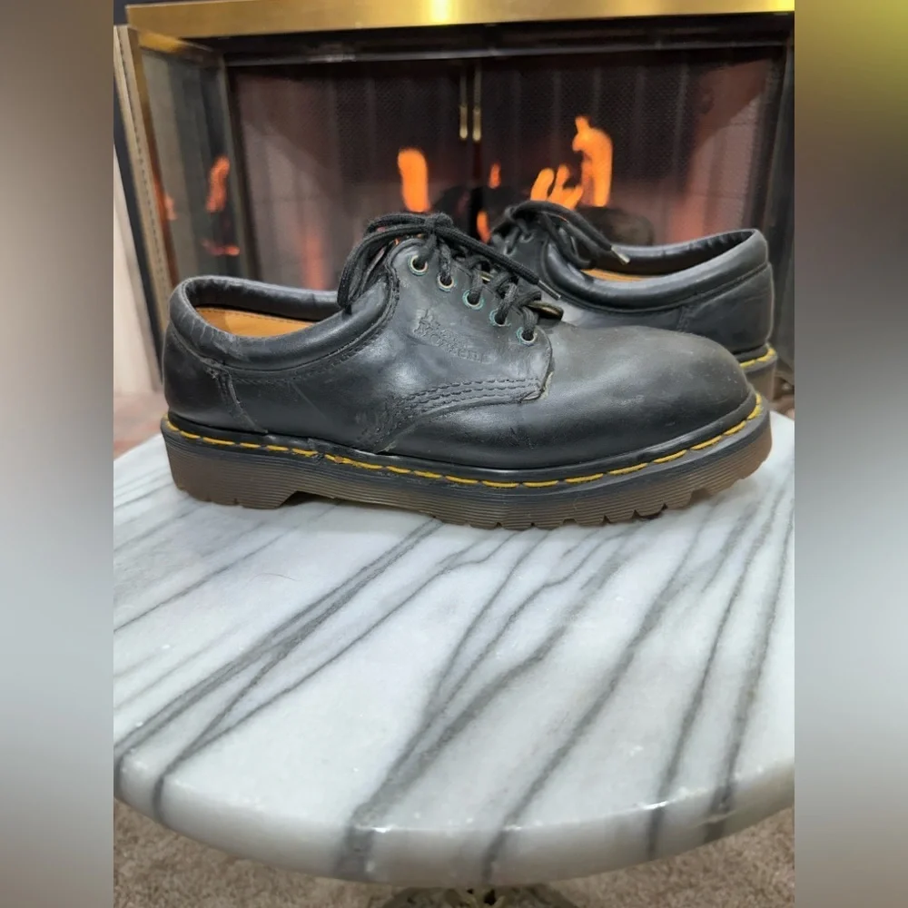 Dr. Martens 8053 Made in England Leather Oxford Shoes Men’s 9 / Women’s 10 Black